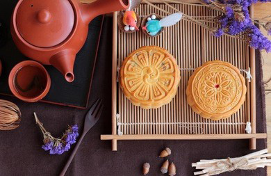中秋佳节丨香榭慕丝祝大家中秋快乐!